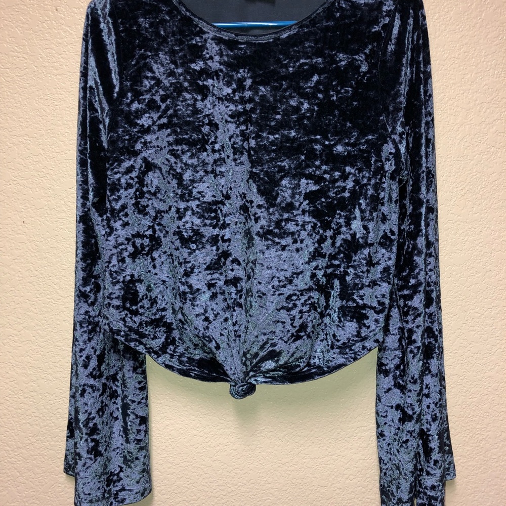 Blue crush velvet 70s inspired top